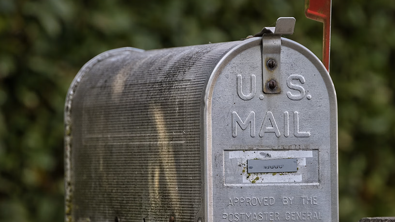 Minnesota budget surplus report, refugees protected, and Becker mail theft concerns