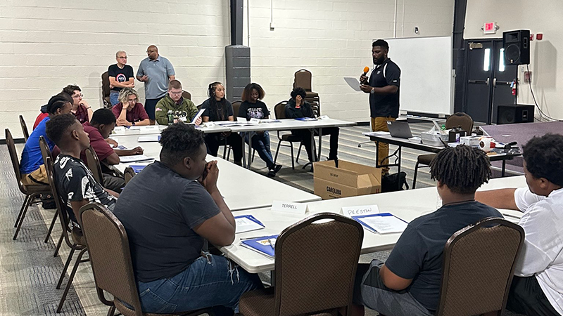 MESLCI STEM camp empowering youth in East St. Louis.