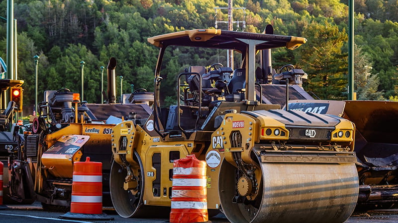 Emergency repair crews working on a massive 30-foot-wide Interstate 44 sinkhole during the St. Louis infrastructure emergency.