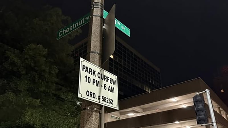 St. Louis teen takeover response in downtown as SLMPD enforces curfew and detains juveniles