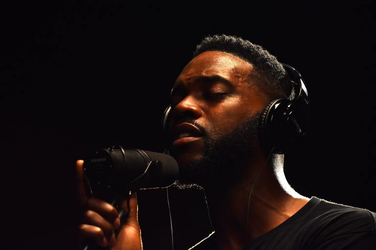 <div>Up Close and Personal with R&B Prince, Stringz EMB</div>
