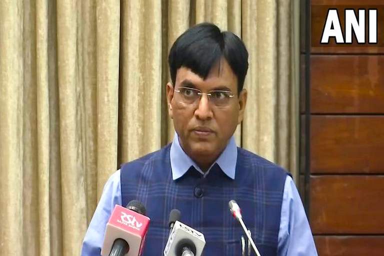 India’s Health Minister Aims To Make India Tuberculosis Free By 2025