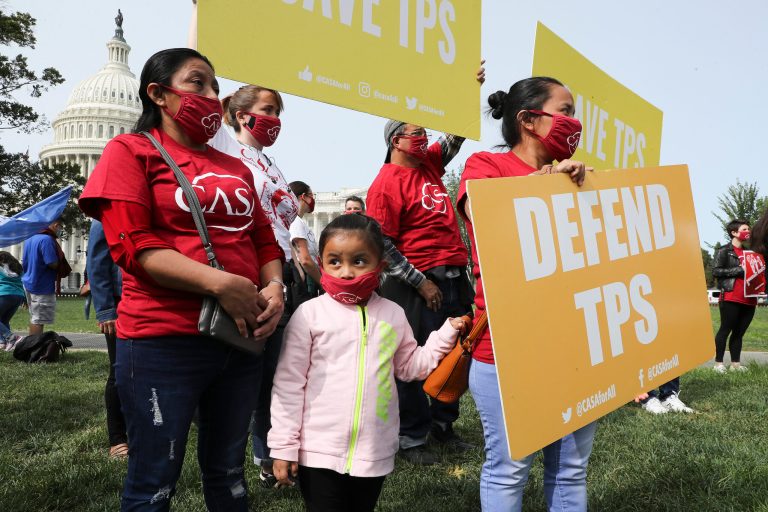 Quake-Hit Nepalese Bet Big On ‘American Dream And Promise’