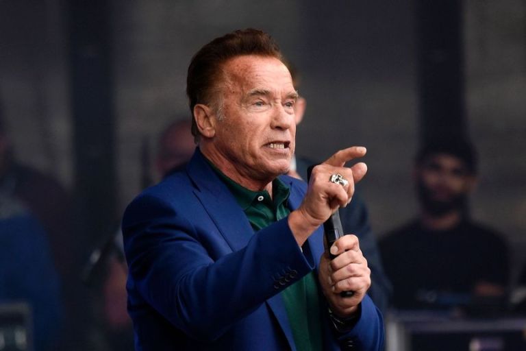 Screw Your Freedom: Arnold Schwarzenegger Tears Anti-Maskers Down 