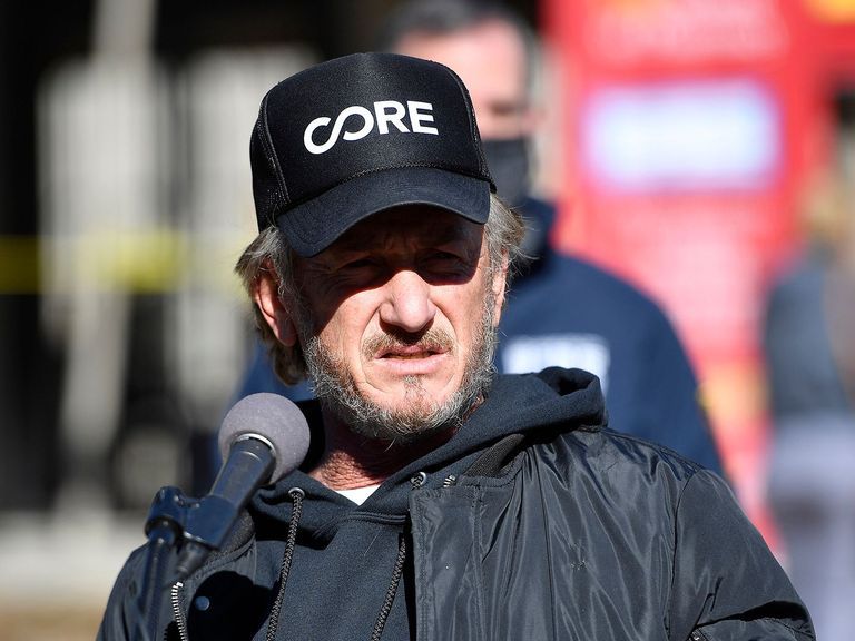 Sean Penn Stands By His Vaccination Request In Theaters And On Sets