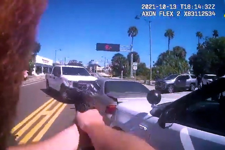 VIDEO: River Chance: Robber Rammed Two Police Cars And Tried To Swim To Freedom