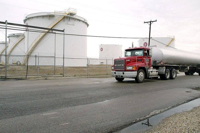Oil Prices Rally And Hit 7-Year-High, But Lose Steam On Increased US Inventory 