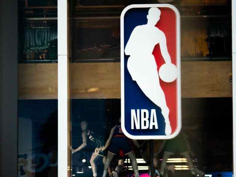 4 Potential NBA Trade Deadline Deals That Would Shake Up The West