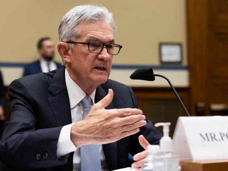 White House, Federal Reserve Project Strong Economy, But Consumers Are Cautious