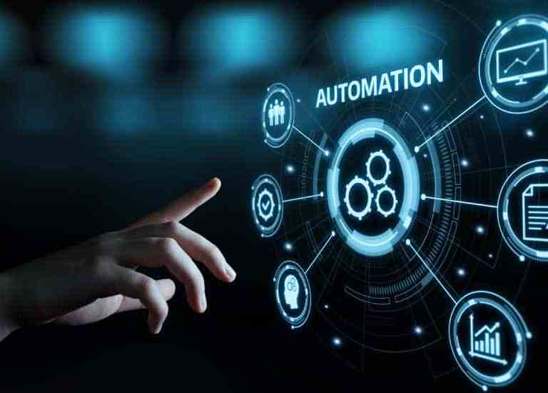 Tech Minute: Autonomous Warehouse Robots and the Things to Come