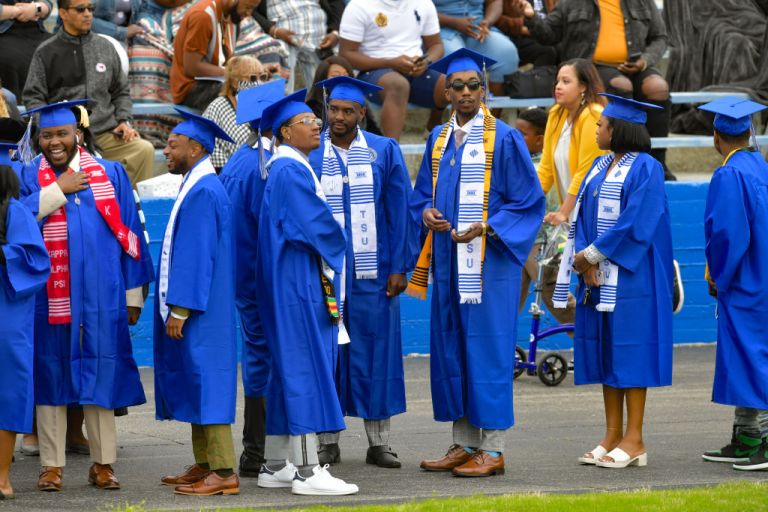 Widening The Circle: New Scholarship Offers For African American Students In Physics And Astronomy