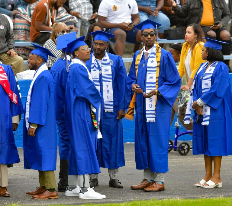 Widening The Circle: New Scholarship Offers For African American Students In Physics And Astronomy