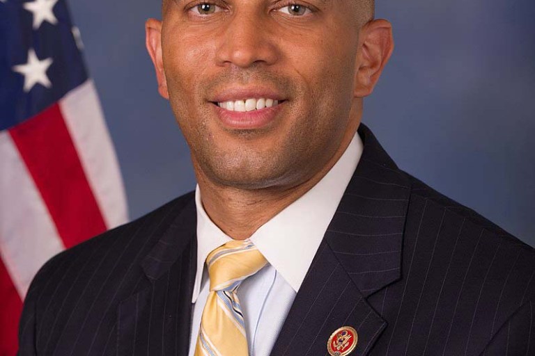 Hakeem Jeffries Elected House Minority Leader in Unanimous Vote – But Who Is He?