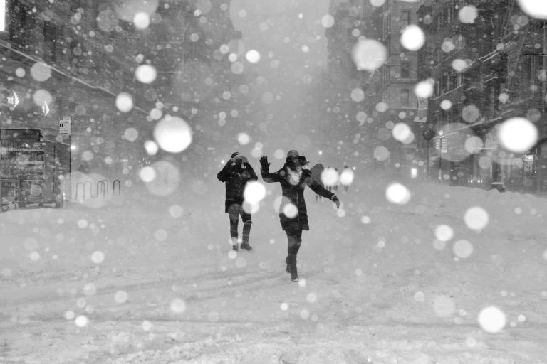 Airline travel experts issue advice ahead of dangerous weather conditions