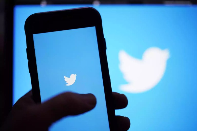White House, Corporations, Celebrities Defy Twitter Blue Checkmark Payments