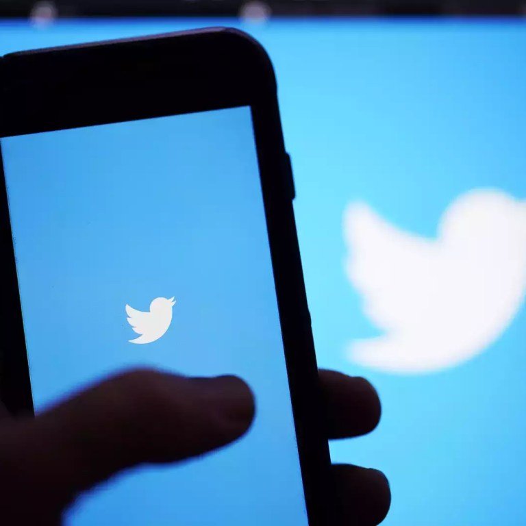 White House, Corporations, Celebrities Defy Twitter Blue Checkmark Payments