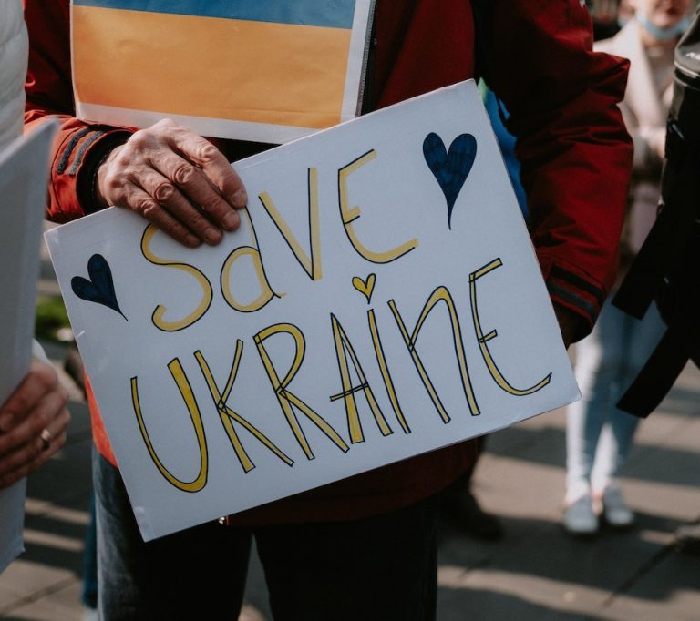 Top World News Stories: Beijing Summit Tensions, Middle East Conflict Escalates, and Ukraine Under Fire