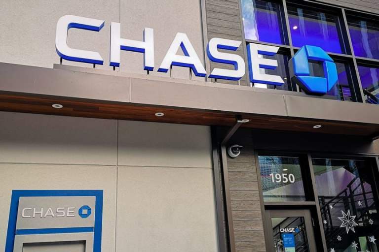Inside the “AI Super-Cycle”: Why Superbanks are Investing Billions, and What It Means for You