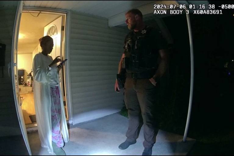 Body-cam video shows Illinois officer fatally shooting Black woman in face
