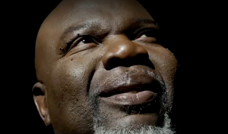 Bishop T.D. Jakes Stable After Health Scare During Sunday Sermon