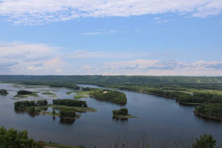 Latest federal Water Resources Development Act addresses climate extremes and flooding along the Mississippi River