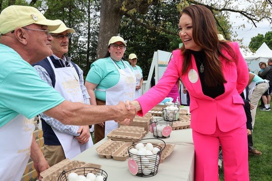 Secretary Rollins Joins Egg Farmers on White House Lawn for Easter Egg Roll