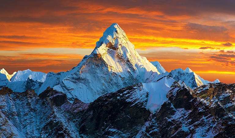 Top World News Stories Making Headlines This Week: Epic Feats on Everest, Cultural Milestones, and Breaking News from Across the Globe