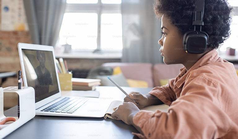 How to Create a Parental Leave Policy for Your Business