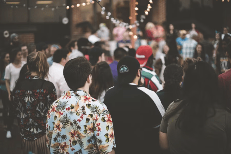 Where to Find Professional Singles and New Friends in St. Louis