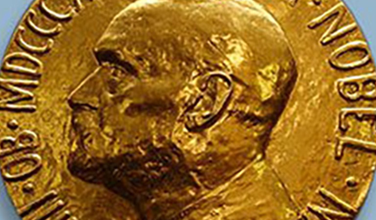Top World News Stories Making Headlines This Week: Shutdown Stalemate, Middle East Peace, and a Nobel Win