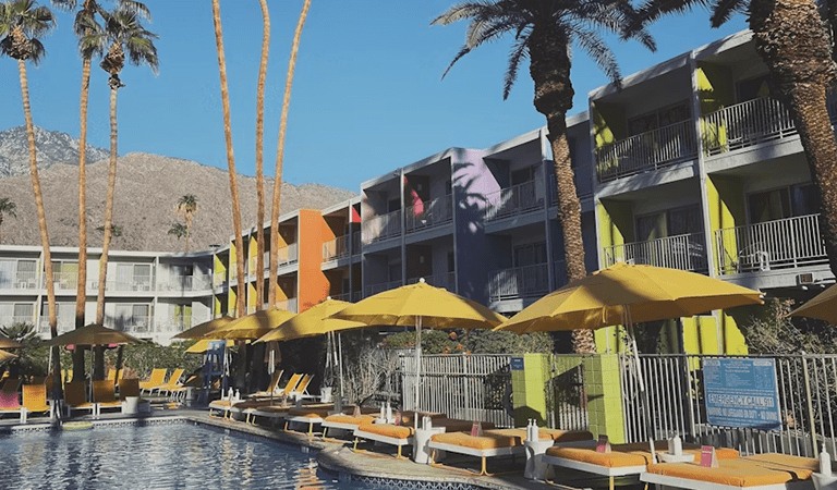 Travelution: Last-Minute Thanksgiving Escapes: From Cozy Cabins to Tropical Beaches