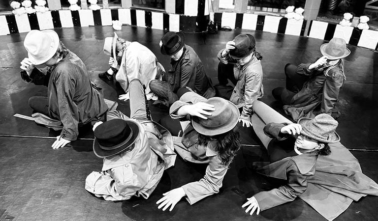 Misterioso: A Circus Harmony Celebration of Mystery and Skill