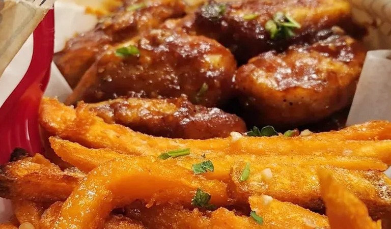 S.O.P.-STL: Your Go-To Plant-Based Restaurant in St. Louis
