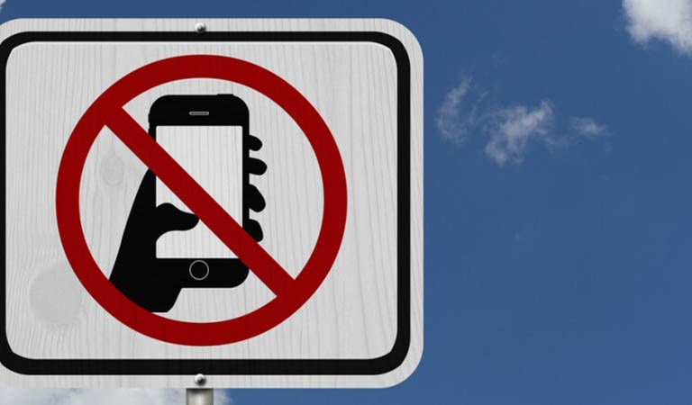 Why Black Teens Are Less Supportive of School Cellphone Bans