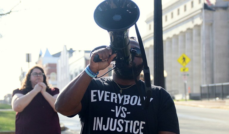 Standing for Fair Maps: Rally Outside the Missouri Supreme Court