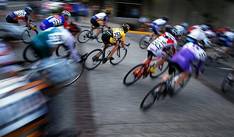 Things To Do In Chicagoland: Street Dance, Bike Rides, and Botanical Bliss