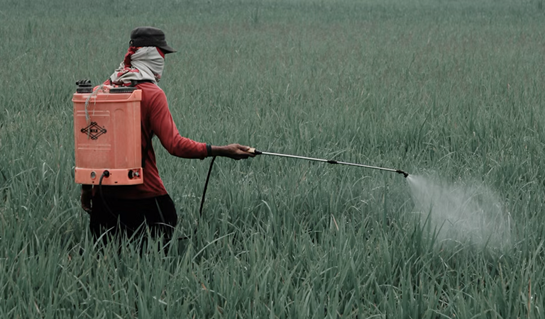 Upcoming Discussion: Pesticides and Cancer – Join Investigate Midwest on May 7