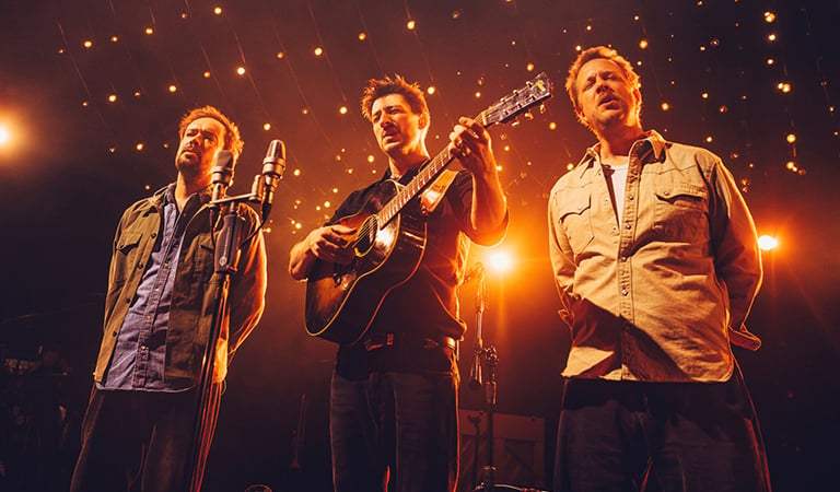Things To Do In Chicagoland: From Banjos at Wrigley to Beats in Bridgeview: Mumford & Sons, Summer Smash, and the Wells Street Art Festival Make This Chicago’s Most Electric Week of the Year