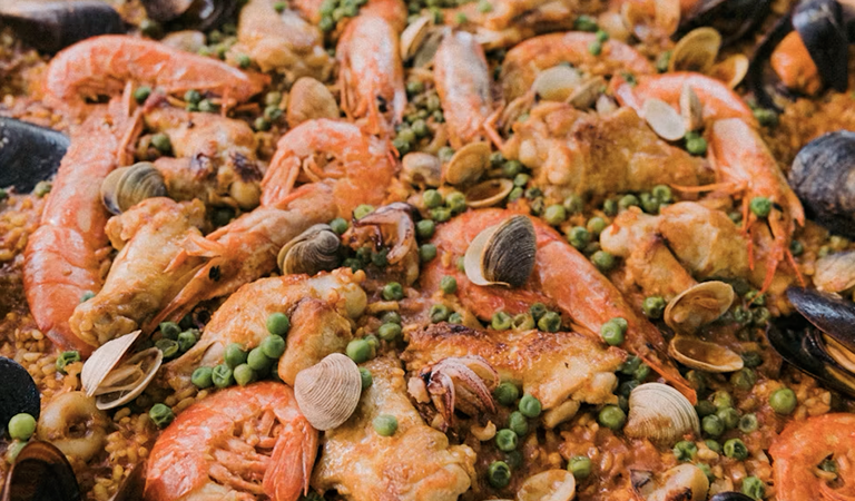 DISC Eats: Taste the World: Must-Try Dishes for Travelers