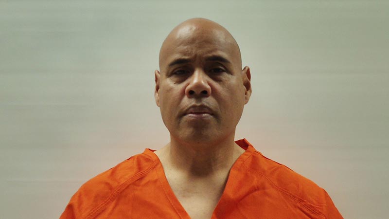 Mug shot illustrating how Texas blocks ICE agent extradition to Minnesota.