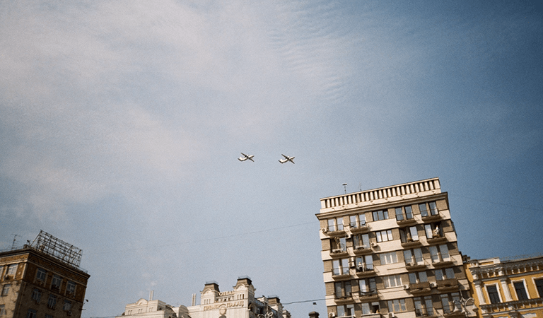 Top World News Stories: Global Crisis Updates: Iran Standoff, Gaza Ceasefire, and Ukraine Strikes