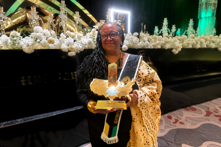 Brian K. Young Photography: Dr. Linda M. Nance Receives Posthumous Award for Annie Malone