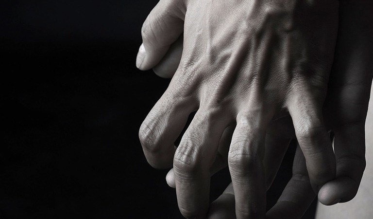 The Silent Threat: What Rheumatoid Arthritis Is Doing to Your Eyes, Heart, and Skin
