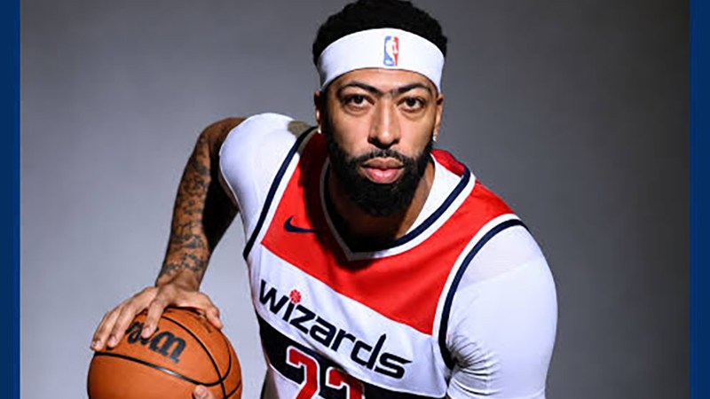 Anthony Davis looking focused during his Washington Wizards regular season debut against the Milwaukee Bucks