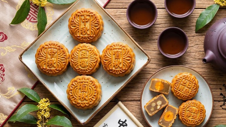 Things To Do In D.C: Intoxicated Vampires, High-Stakes Canal Miles, and Free Mooncakes: The Three Unhinged Moves Redefining Washington Weekends