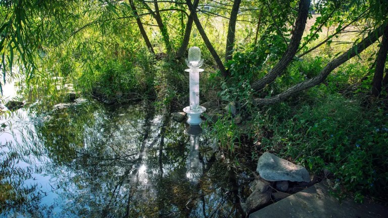 These artists are honoring the Mississippi River Basin one piece of glass at a time
