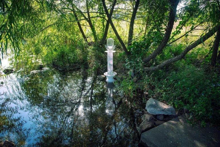 These artists are honoring the Mississippi River Basin one piece of glass at a time