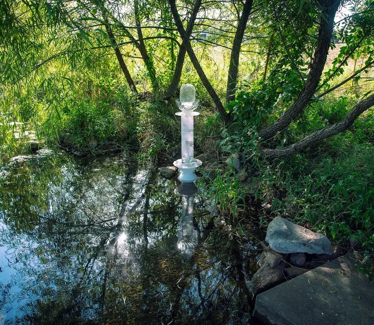 These artists are honoring the Mississippi River Basin one piece of glass at a time